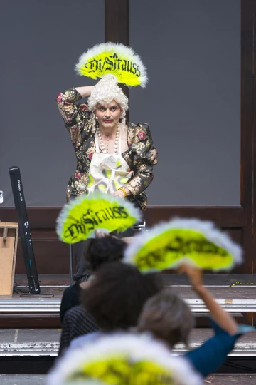 Ivo Dimchev, Di/Strauss Technique 