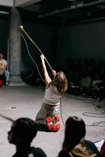  BRYANA FRITZ/THIBAULT LAC- Lick-Horn©Abrakadabra Studio