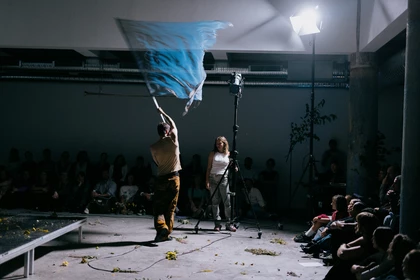  BRYANA FRITZ/THIBAULT LAC- Lick-Horn©Abrakadabra Studio