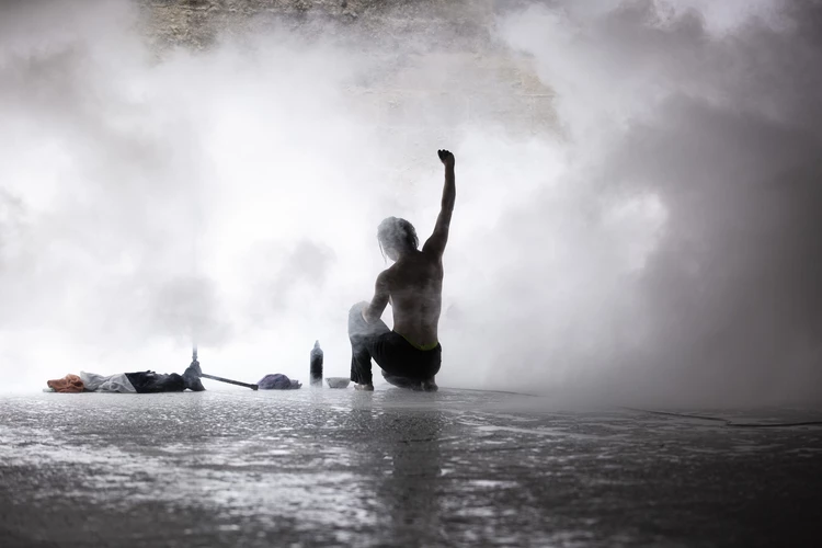 Cri(s) Benjamin Kahn _